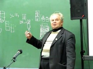 Изобретатель улья Цебро В.П.