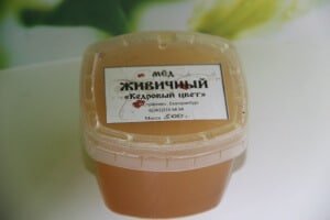 Мед с живицей